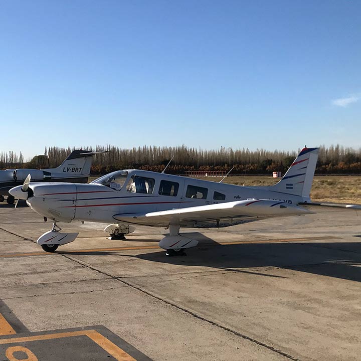 Piper Cherokee Six Foto 2